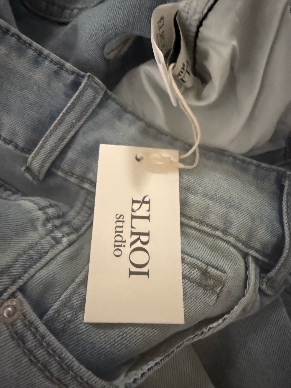 Wide Leg flared stretchy jeans by Elroi Stidio - Picture 4 of 5